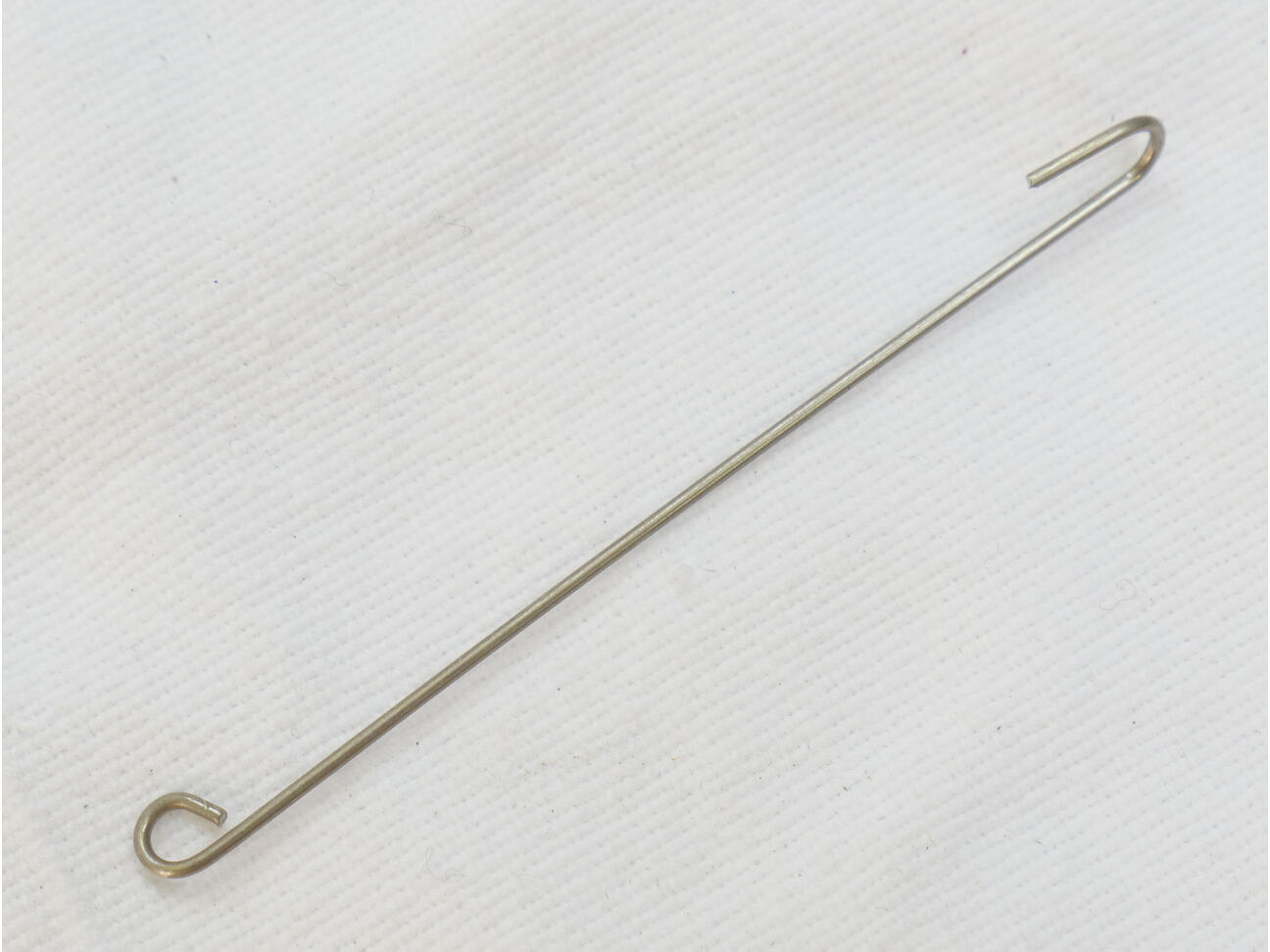 Automag stainless wire twistlock detent