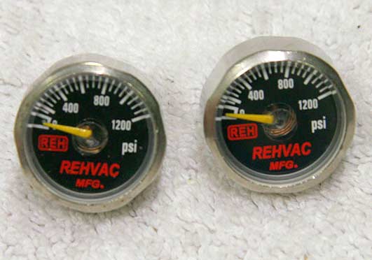 Air Gauge, 0 to 1200 psi, brand new, labeled REHVAC
