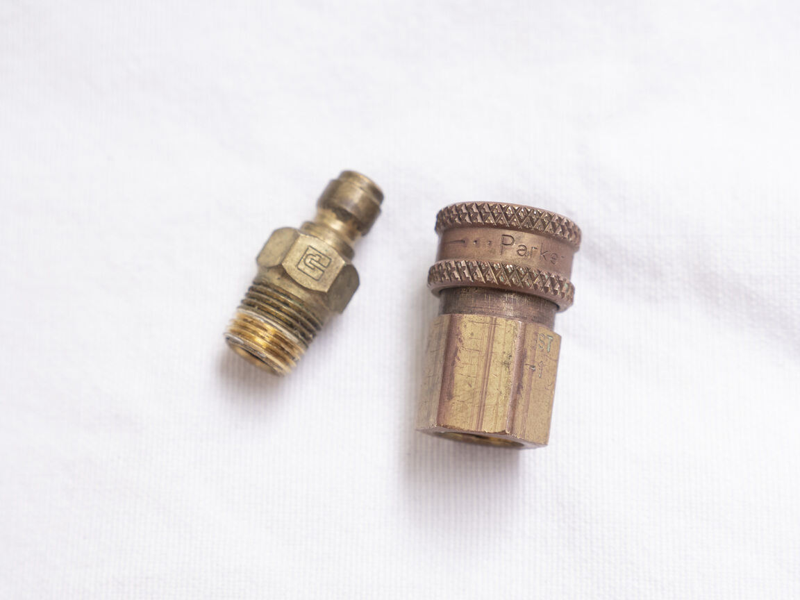 Parker brass male and female Quick Disconnect, needs rebuild
