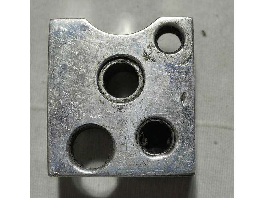 Polished (?) pre 2k front block, used