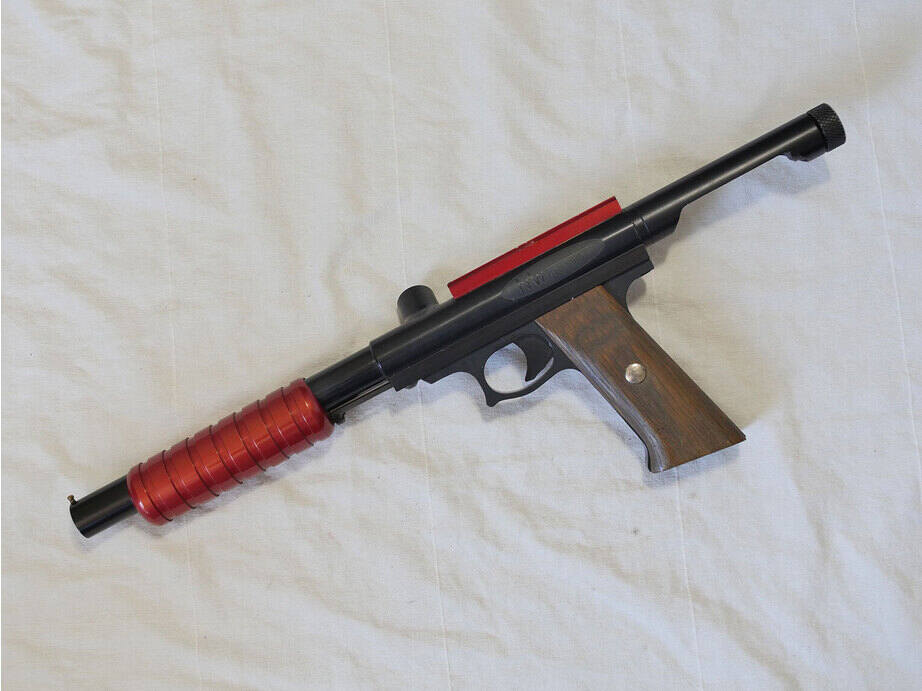 NW Red Baron Pump Paintball gun / NW Comp - great shape