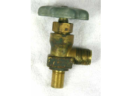 Used shape Thermo valve, ding on nut threads and wont screw on, no burst disk