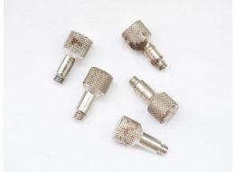Kenimex Pump arm screws 10x32. One included, used with rust.