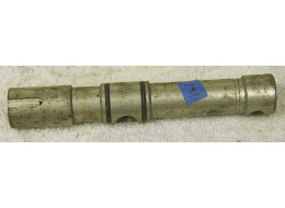 classic spyder bolt, bad shape stock bolt, missing pin and set screw