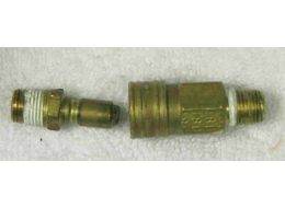 hanson coupling division qd, female end has schrader valve, says 180 which is like pressure rating, has wrench marks.