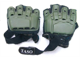 Used shape Taso gloves, no rips.