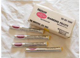 Nelson Oil Based paint in aluminum tubes from the early 1980s?