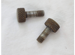 Ranger used shape steel pump arm screw, 10x32 thread, with rust, fine knurling 1x