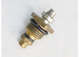 PMI Trracer, tagmaster, hornet, maverick non standard 20 tpi valve retaining screw, bad shape