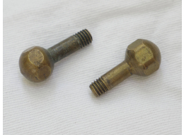 Taso hex pump arm screw in brass, used bad shape 1x included