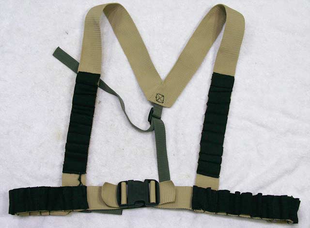 Unique style, stock class harness, tan and od