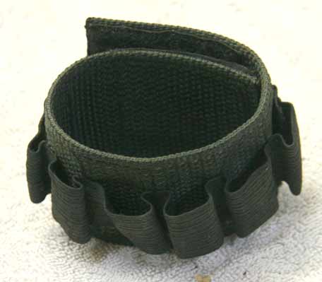 Black 12 gram or tube wrist band, dirty used shape, elastic is so so, probably won't last a lot of use
