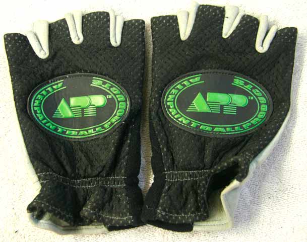 app gloves, new in size small