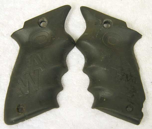 Used bad shape cracked Nelson 007 frame ambi grips, used