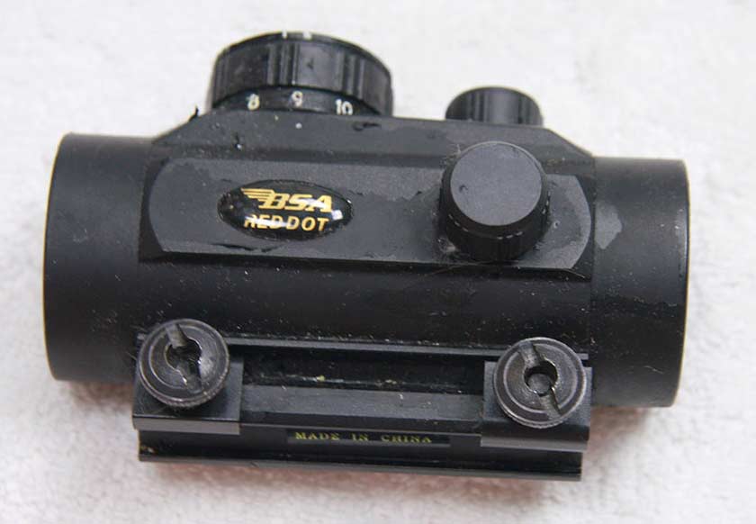 BSA Red dot sight, black matte finish, works, used shape