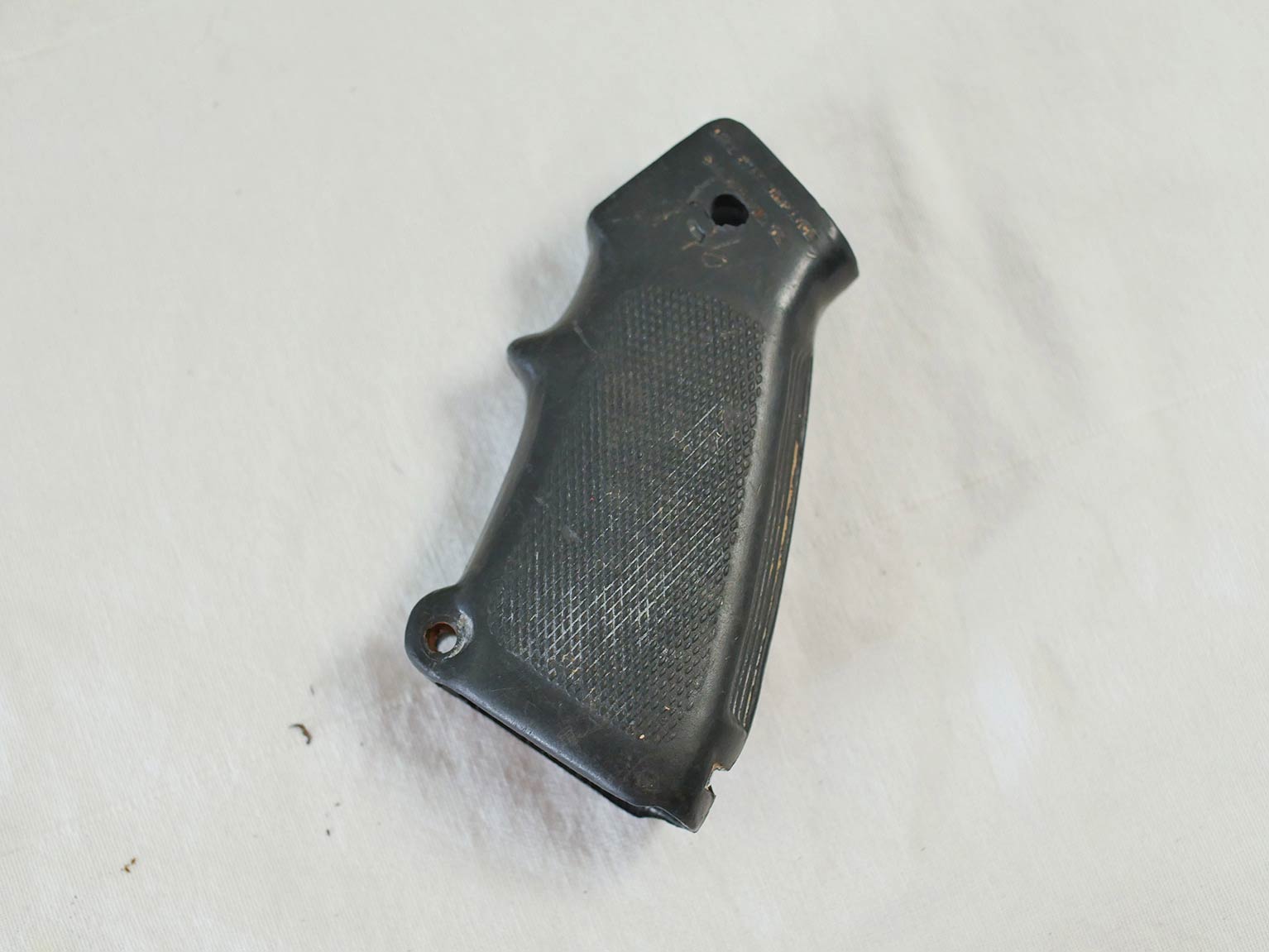 Bad shape lone star grip with hole drilled in it