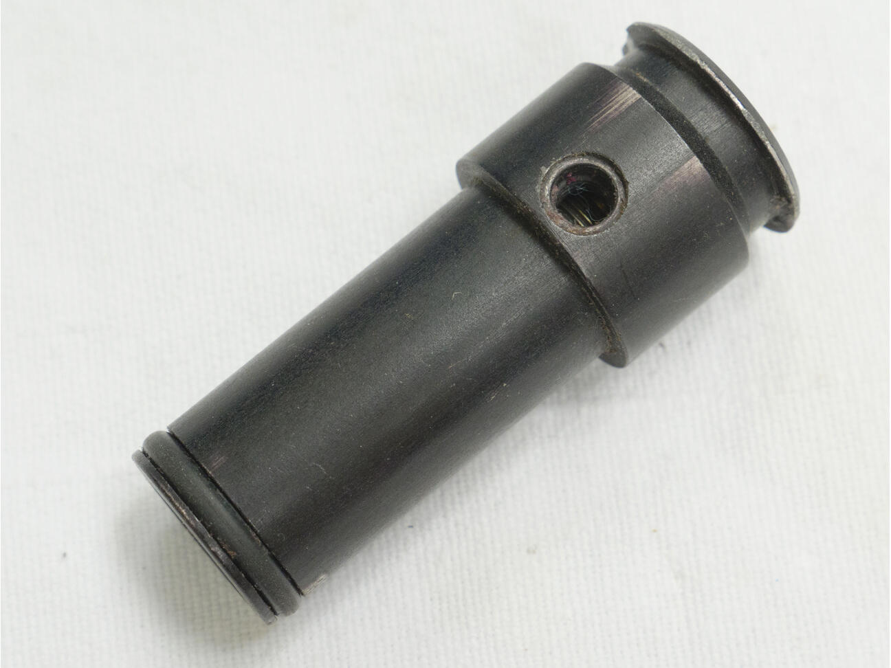 Used good shape shape trracer and maverick bolt, adjustable
