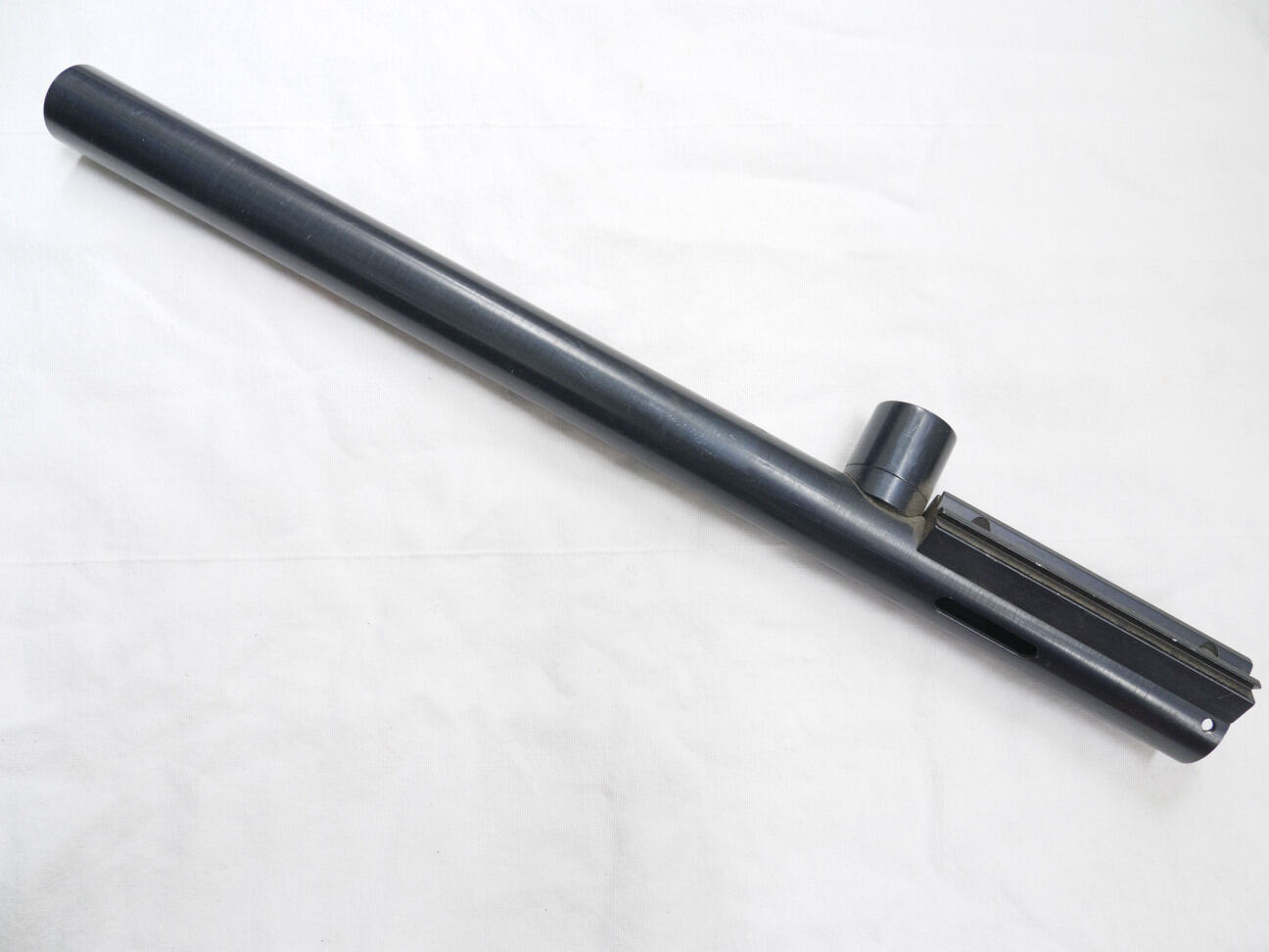 Paintgun Outlaw unibody barrel I think, bore drop, looks unused