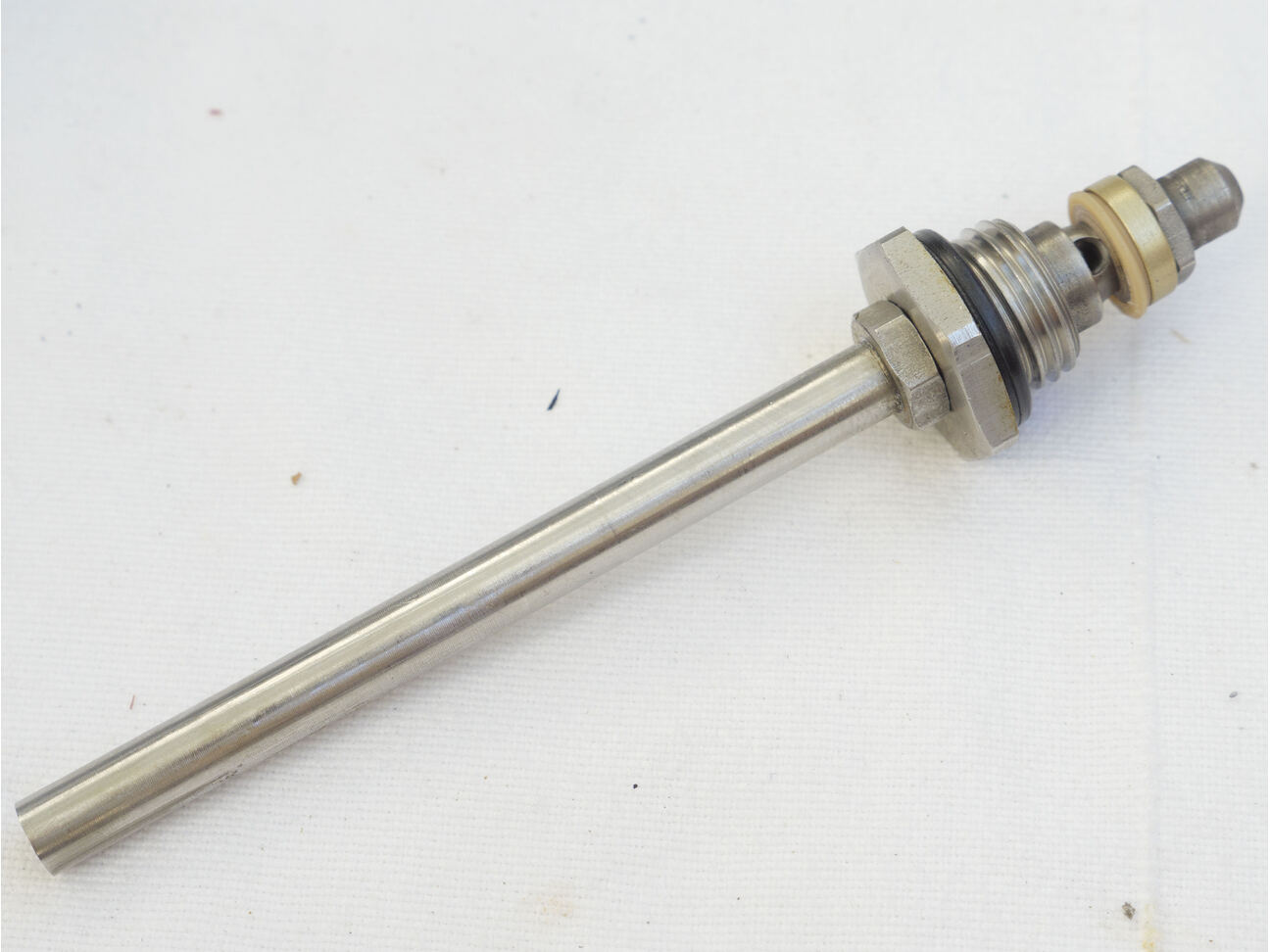 Razorback tube and valve assembly in good shape id=.187 complete