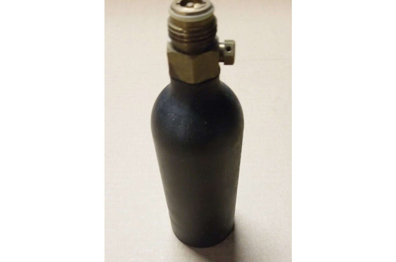 3.5 oz tank - used and untested