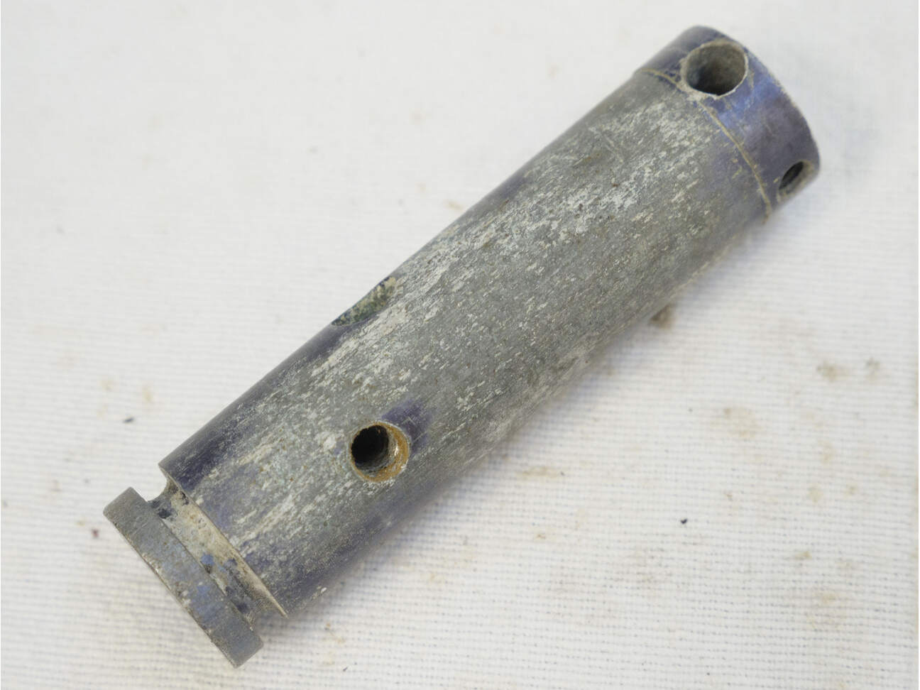 stock pgp bolt, no lug, has gunk on it/ corrosion