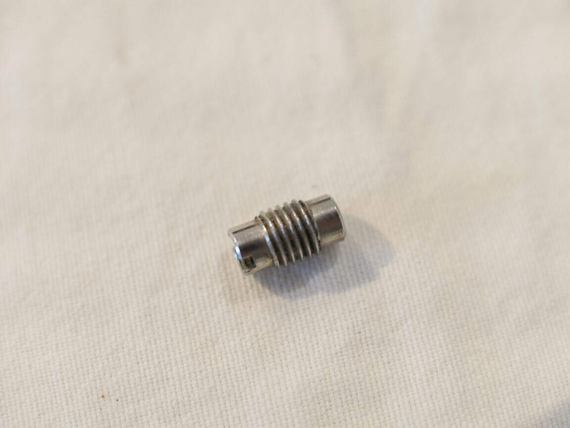 Viper M1 valve lock screw