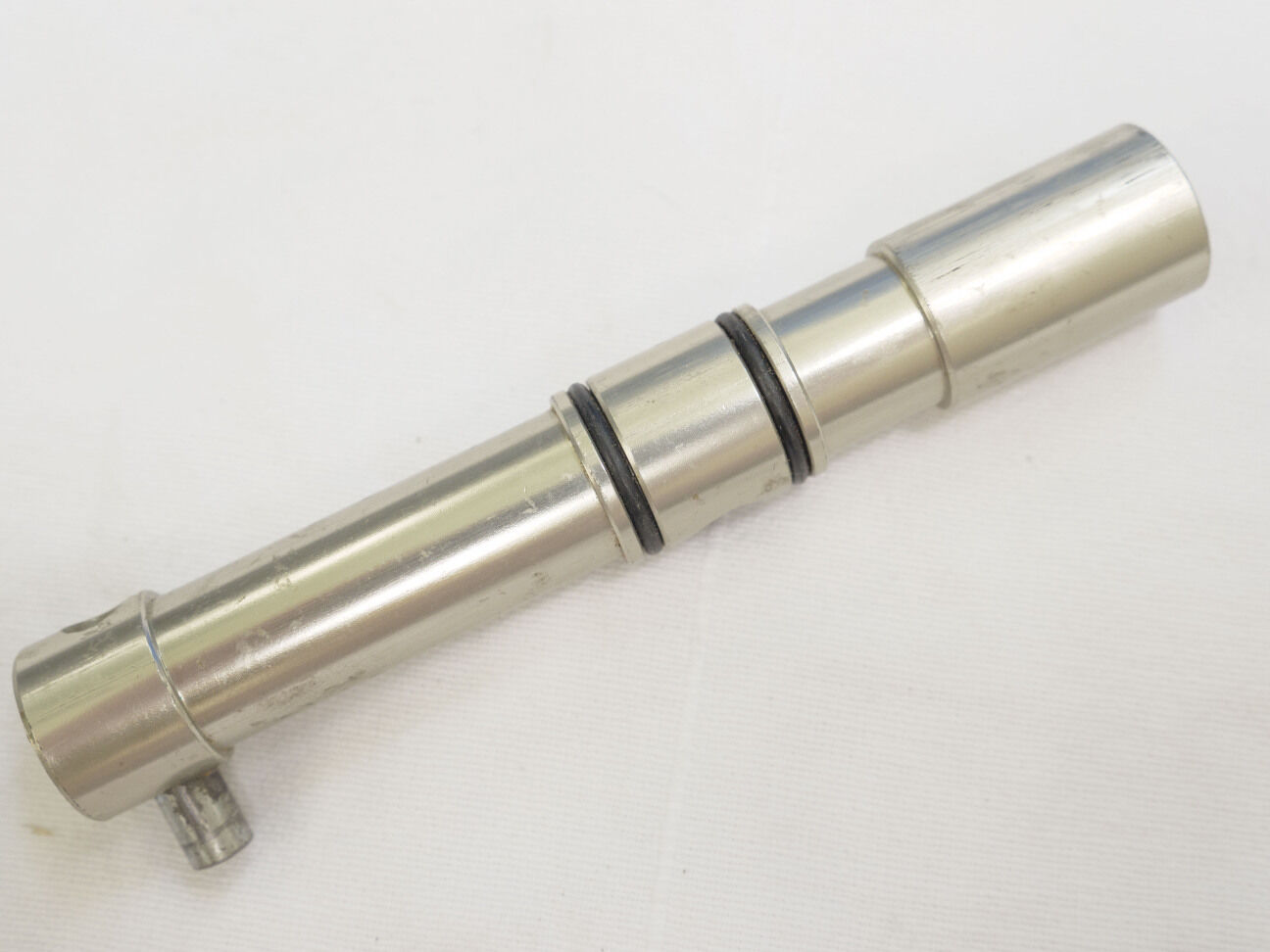 Good shape Early Classic Kingman Spyder Bolt, with screw in diffuser.