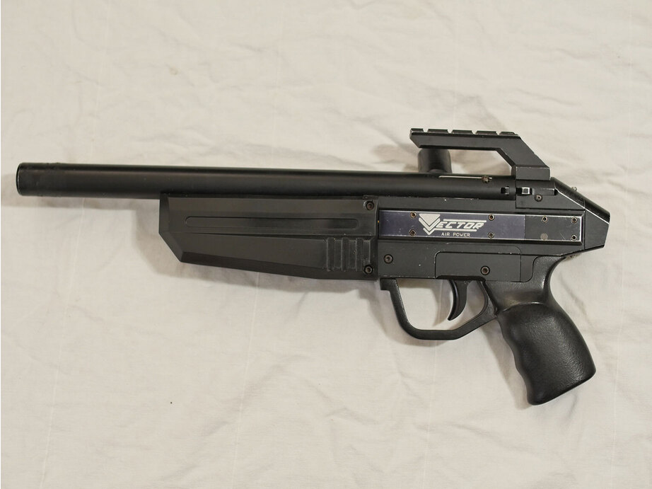 Vector B Paintball gun, cycles no leaks - serial 886