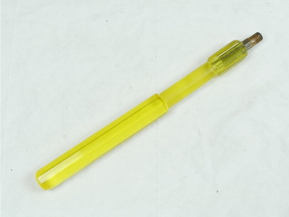 VM 68 valve tool in yellow, see photos