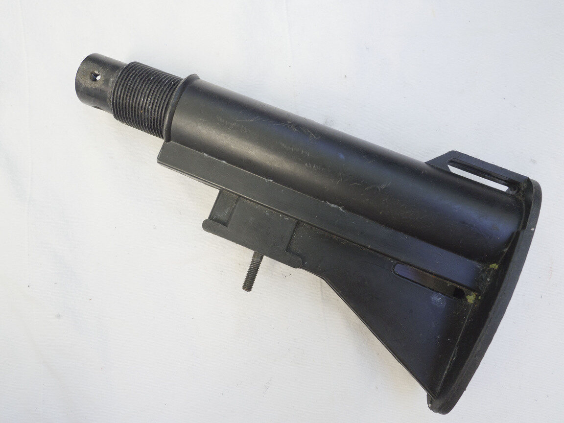 VM-68 M16 stock, missing toggle to adjust length.